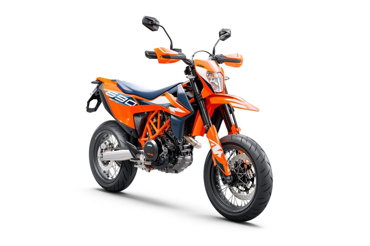 KTM 690 Enduro R e 690 SMC R: le novità per il 2023!